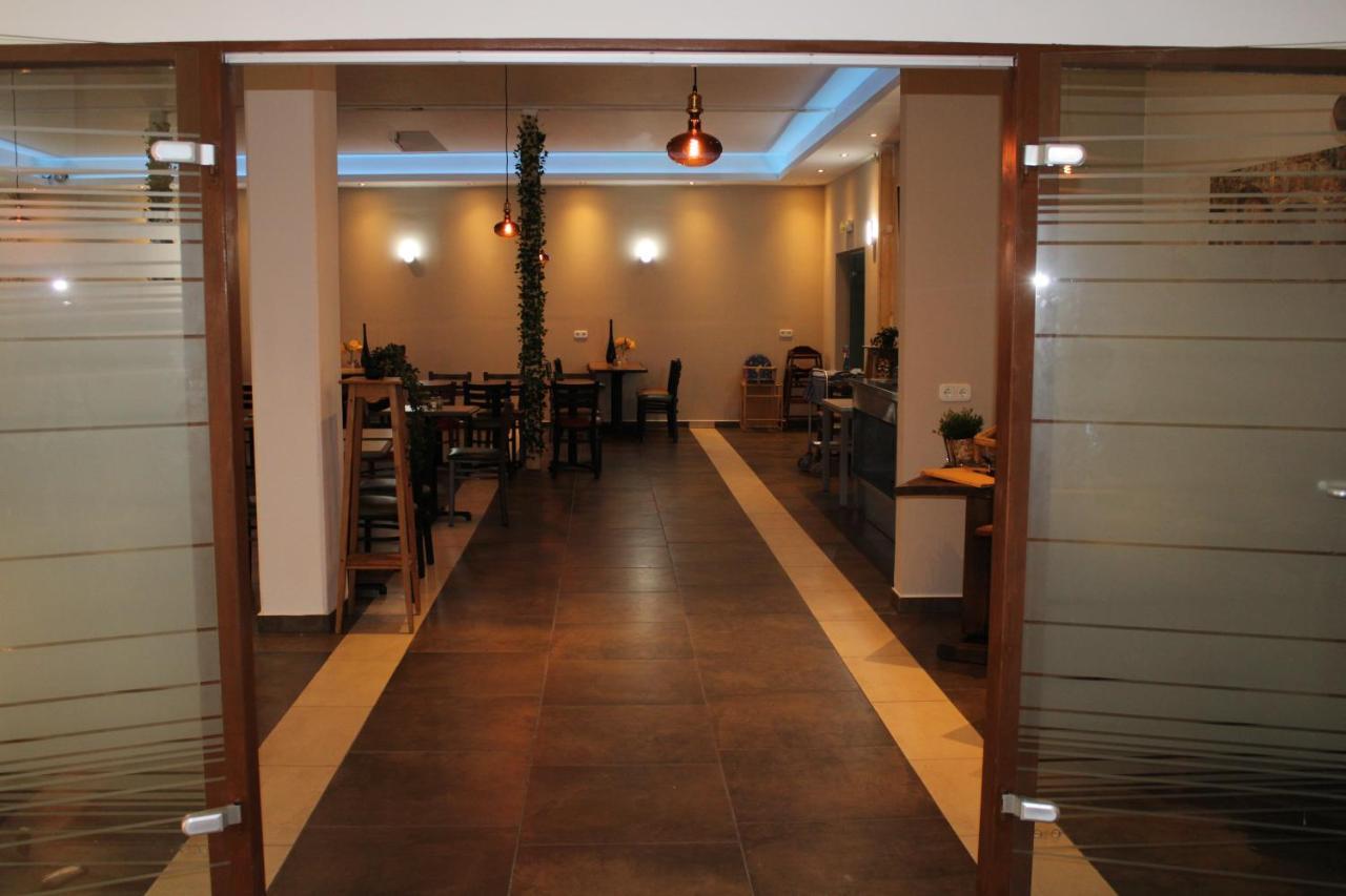 Hotel Maximo Pinneberg Dış mekan fotoğraf