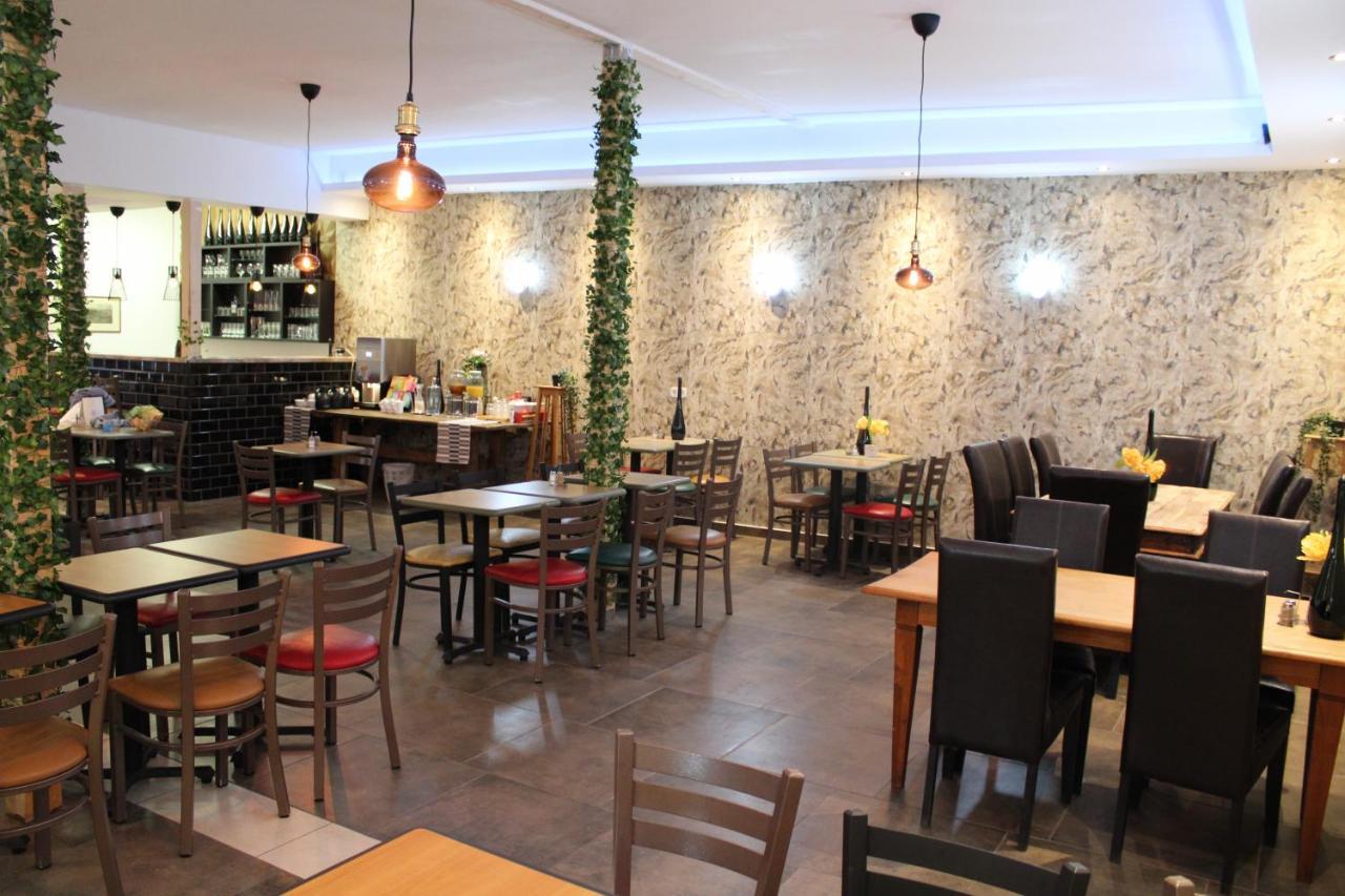 Hotel Maximo Pinneberg Dış mekan fotoğraf