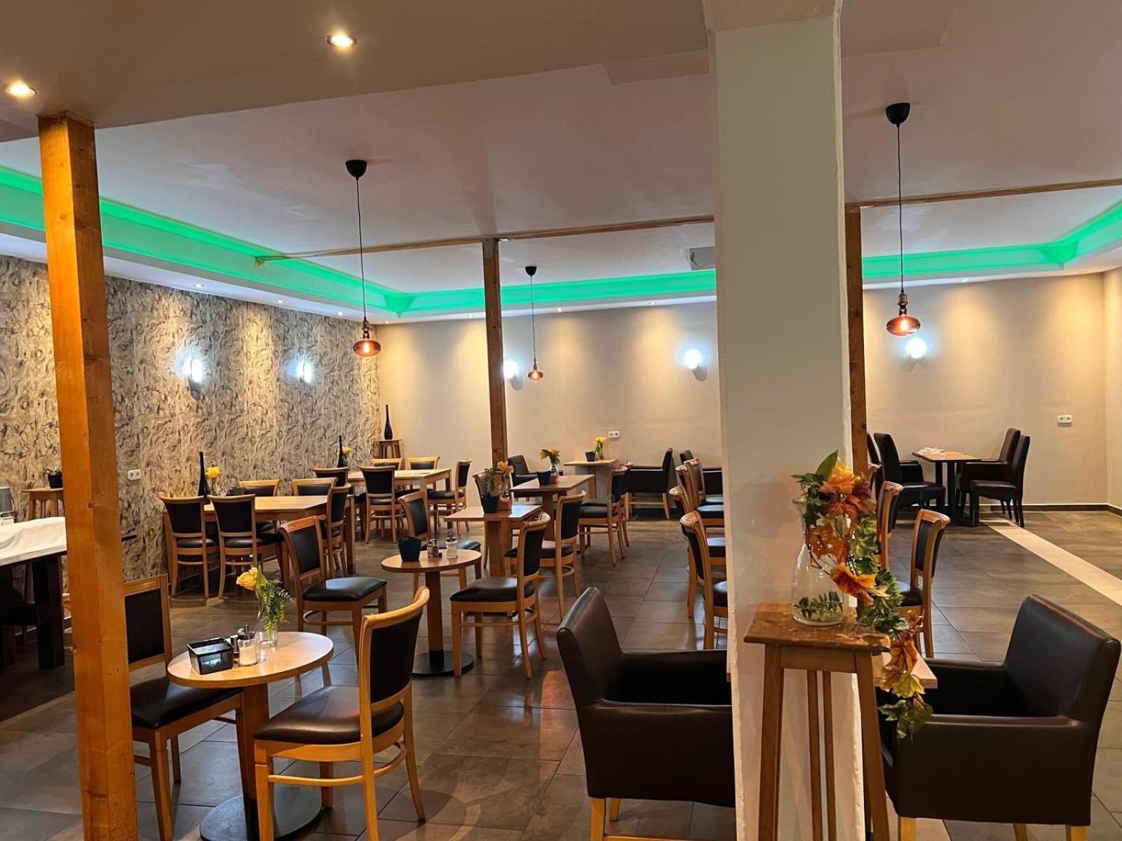 Hotel Maximo Pinneberg Dış mekan fotoğraf