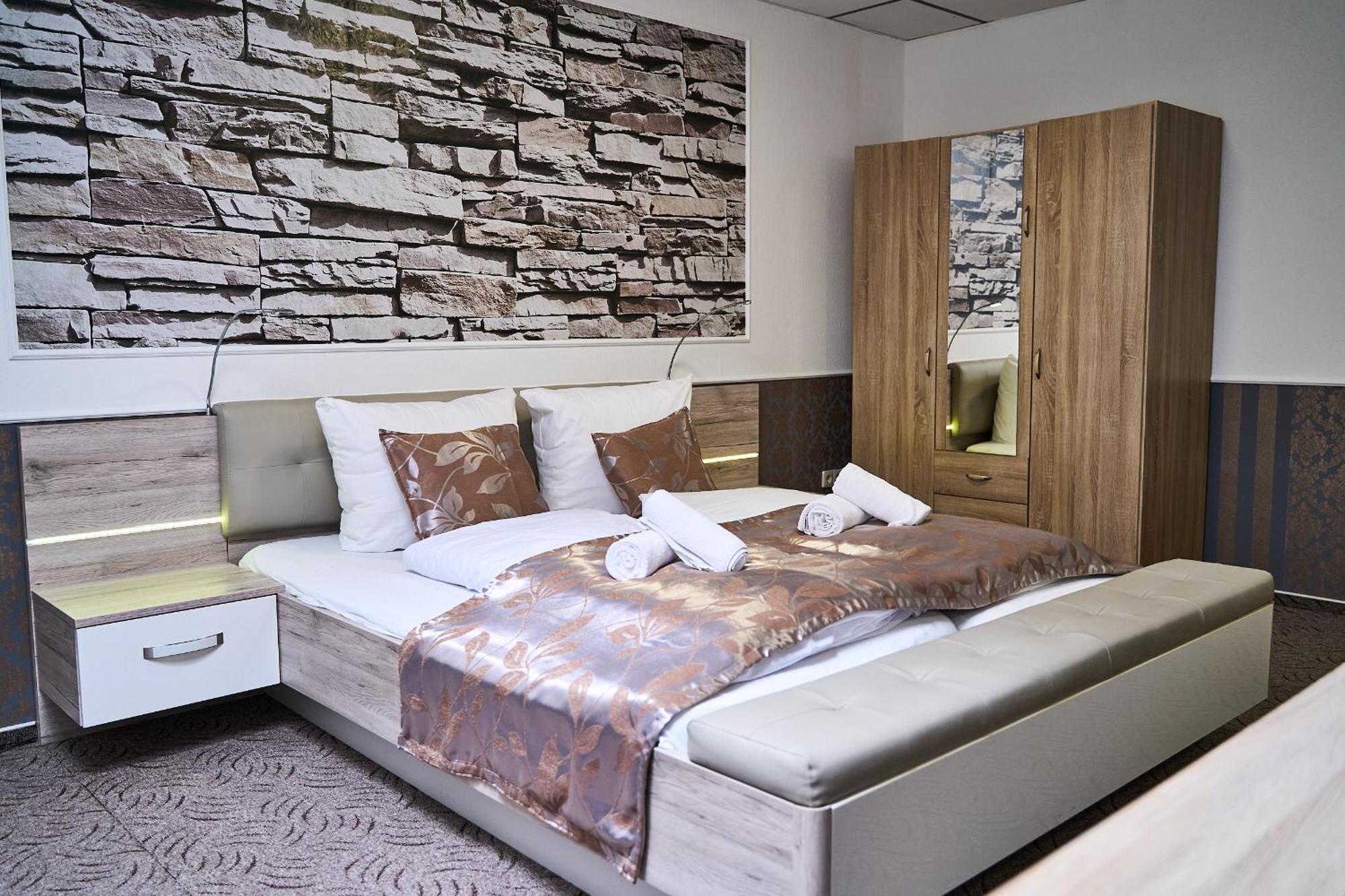 Hotel Maximo Pinneberg Dış mekan fotoğraf