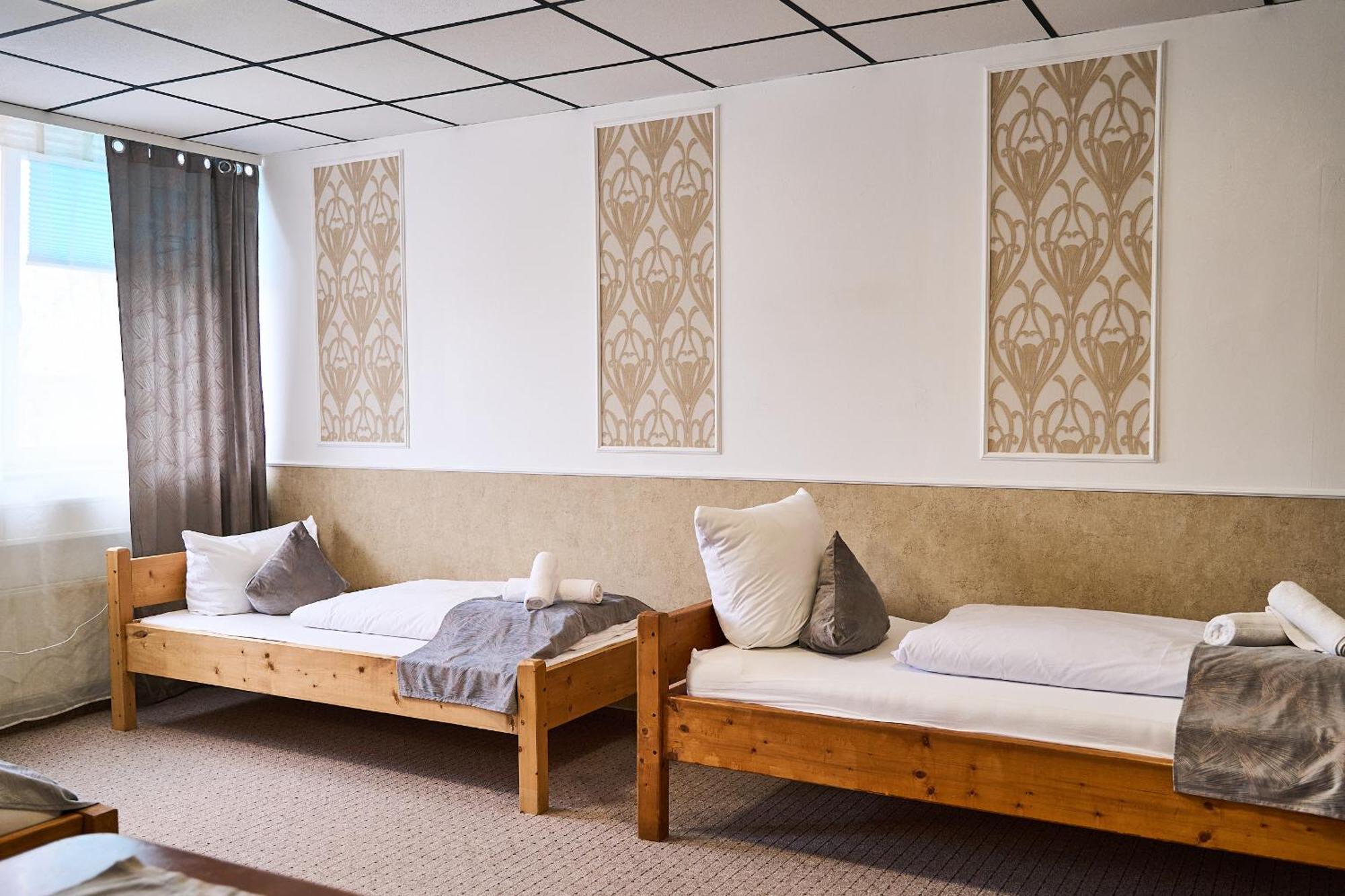 Hotel Maximo Pinneberg Dış mekan fotoğraf