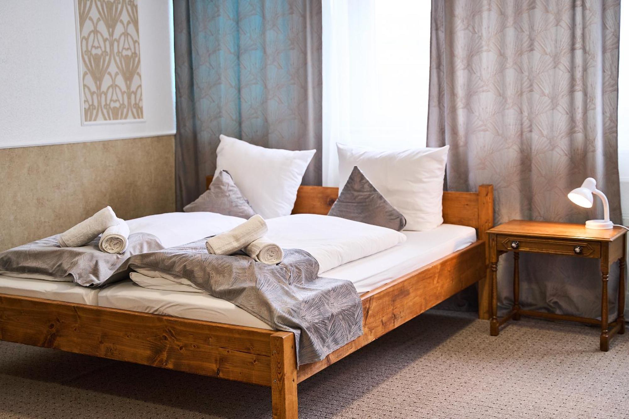 Hotel Maximo Pinneberg Dış mekan fotoğraf