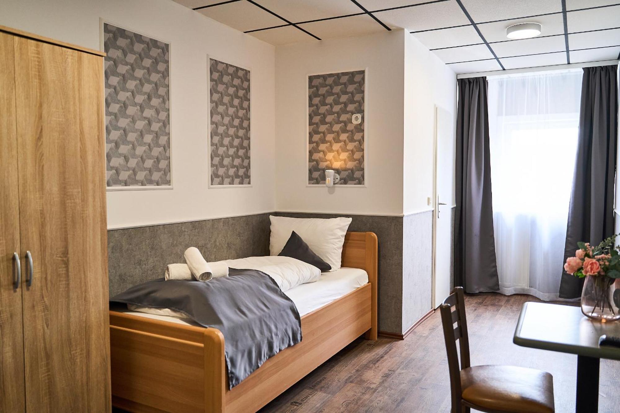 Hotel Maximo Pinneberg Dış mekan fotoğraf