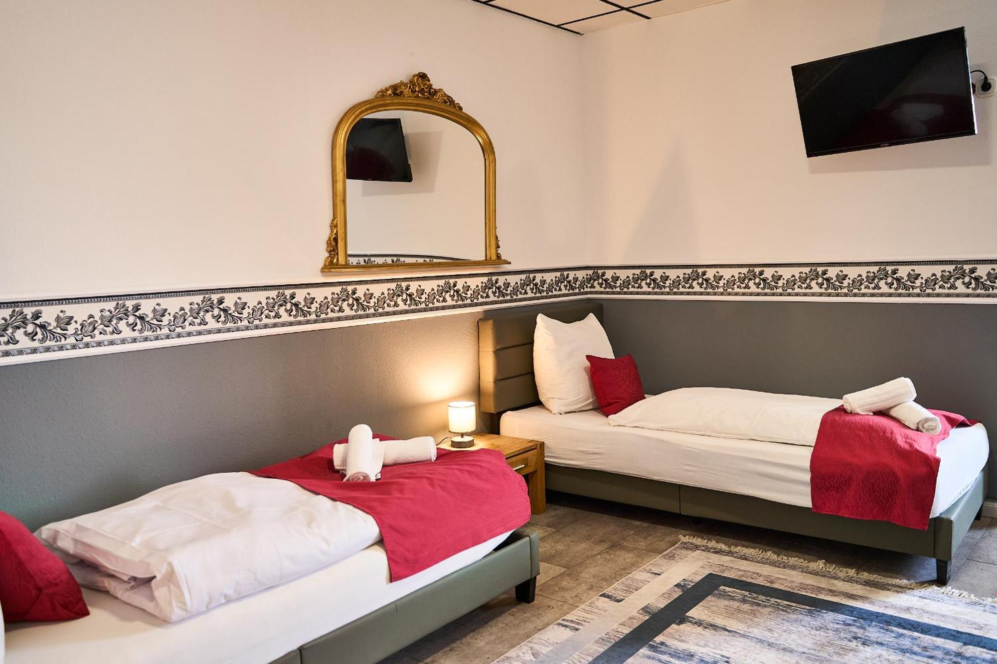 Hotel Maximo Pinneberg Dış mekan fotoğraf